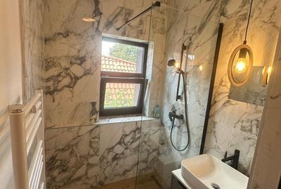 Apartament cu 3 camere decomandat în Aviatorilor