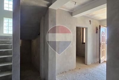 Casă individuală cu 4 camere cu Teren 301 Mp în Zimandu Nou