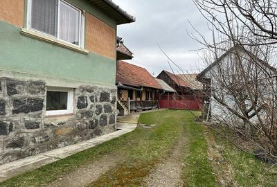 Casă cu 3 camere cu Teren 5160 Mp în Siculeni