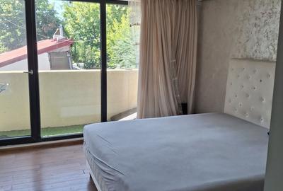 Casă cu 4 camere cu Teren 315 Mp în Giulești