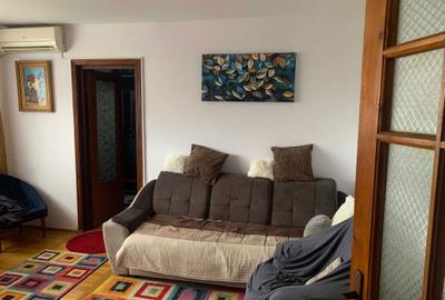 Apartament cu 3 camere semidecomandat în Șagului - 1