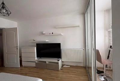 Apartament cu 2 camere decomandat în Craiovei