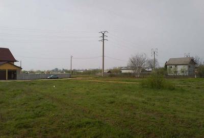 Teren de 1780 mp, în Periș - 3