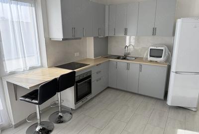 Apartament cu 3 camere semidecomandat, mobilat în Vest