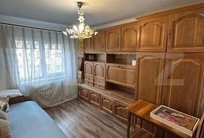 Apartament cu 3 camere decomandat în Obcini
