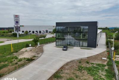 Spațiu comercial, de 2,600 mp, în Nord - 3