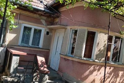 Casă cu 3 camere în Central - 2