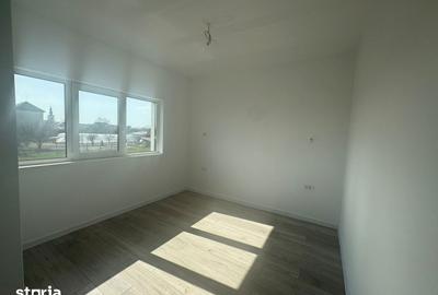 Casă cu 4 camere cu Teren 500 Mp în Central - 7