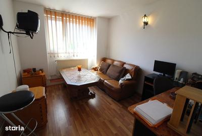 Casă cu 4 camere decomandat cu Teren 335 Mp în Central