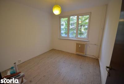 Apartament cu 3 camere decomandat, mobilat în Titan - 1
