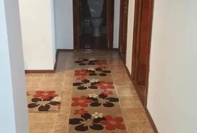 Apartament cu 3 camere decomandat în Complex Studențesc