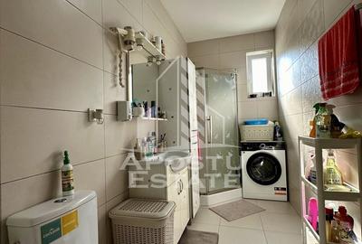 Apartament cu 3 camere semidecomandat, mobilat în Giroc - 14