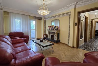 Apartament cu 3 camere decomandat, mobilat în Drumul Taberei