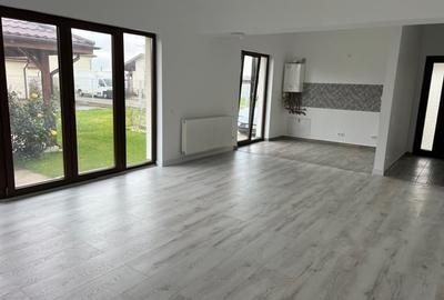 Casă individuală cu 3 camere cu Canalizare în Balotești - 12