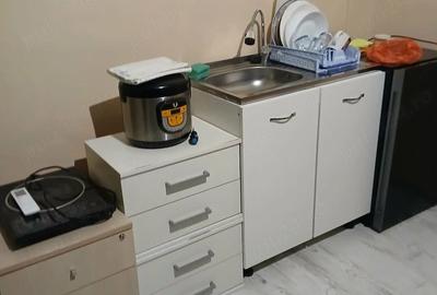 Garsonieră semidecomandată în Universitate