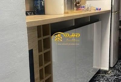 Apartament cu 3 camere decomandat în Podu Roș