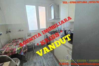 Apartament cu 2 camere semidecomandat în Craiovei