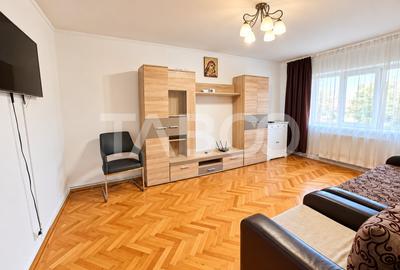 Apartament cu 3 camere decomandat, mobilat în Central