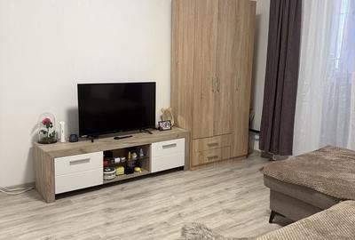 Apartament cu 2 camere decomandat în Exterior Vest