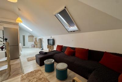 Apartament cu 4 camere decomandat, mobilat în Florești