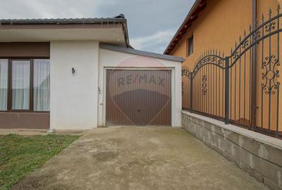 Casă cu 4 camere cu Teren 486 Mp în Cristian - 27