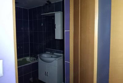 Casă cu 3 camere cu Teren 60 Mp în Central
