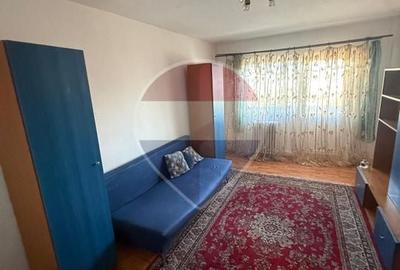 Apartament cu 3 camere, mobilat în Mărăști