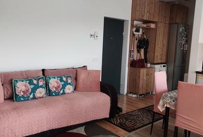 Apartament cu 2 camere semidecomandat în Exterior Vest