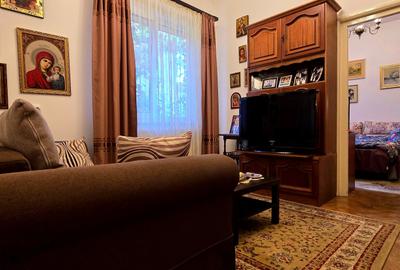 Apartament cu 2 camere nedecomandat în P-ța Romană