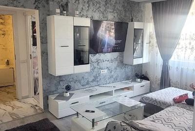 Apartament cu 2 camere decomandat în Ferentari