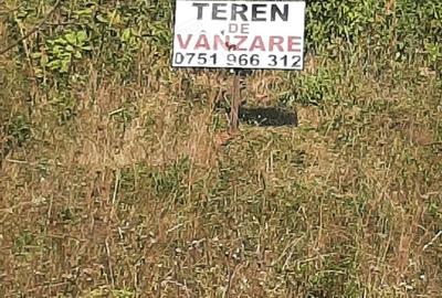 Teren de 1100 mp, în Central - 10