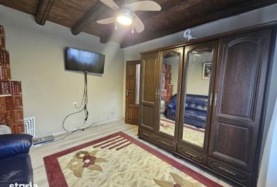 Casă cu 3 camere cu Teren 1000 Mp în Central