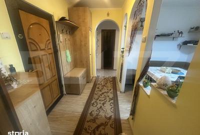 Apartament cu 2 camere decomandat în Carpați 1 - 3