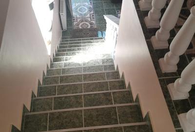 Casă cu 14 camere cu Canalizare în Trivale - 2