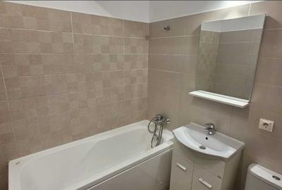 Apartament cu 2 camere decomandat în Păcii
