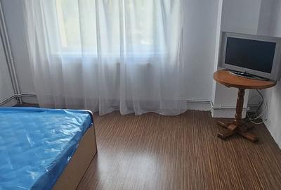 Apartament cu 3 camere decomandat în 1 Mai - 3