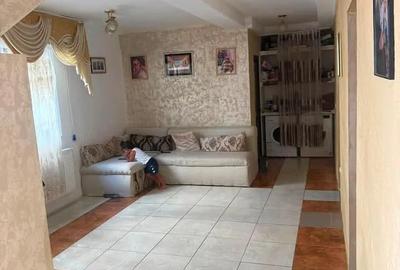 Casă cu 3 camere cu Teren 12052 Mp în Ferentari
