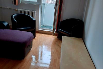 Apartament cu 2 camere decomandat în Drumul Taberei
