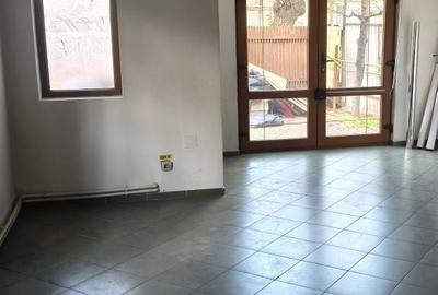 Casă cu 4 camere cu Teren 130 Mp în Central - 9