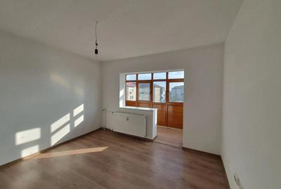 Apartament cu 2 camere decomandat în Soarelui - 1