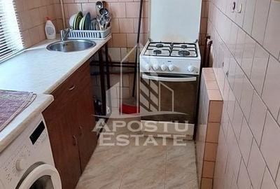 Garsonieră decomandată, mobilată în Fabric - 2