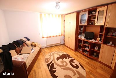 Casă cu 3 camere în Tulucești