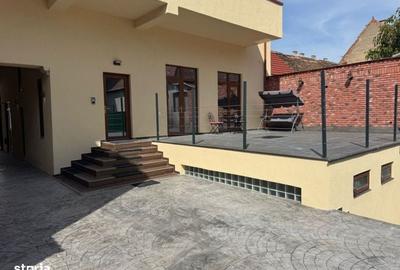 Spațiu comercial, de 270 mp, în Ultracentral