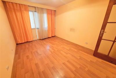 Apartament cu 2 camere semidecomandat în 9 Mai - 1