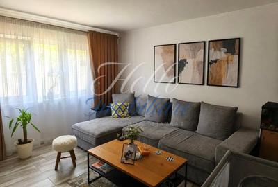 Apartament cu 3 camere decomandat, mobilat în Între Lacuri