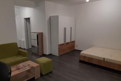 Garsonieră decomandată, mobilată în Complex Studențesc