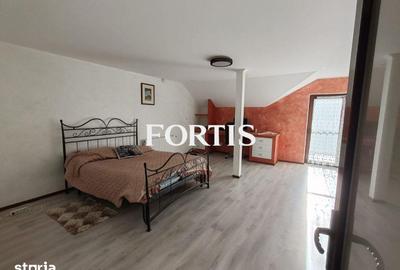 Casă cu 8 camere cu Teren 1600 Mp în Mândra - 11