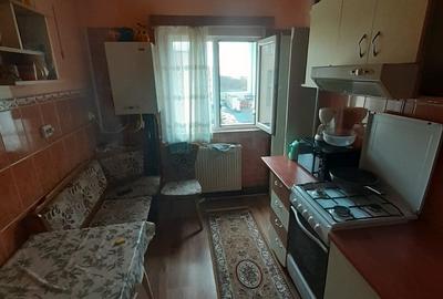 Apartament cu 3 camere decomandat, mobilat în Dârste - 1
