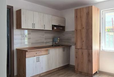 Casă cu Teren 200 Mp în Central