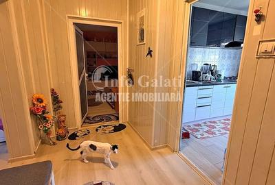 Apartament cu 3 camere decomandat în Micro 20